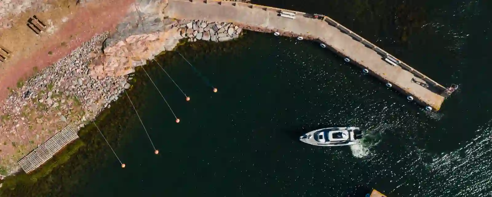 DFNDR 9 — XO Boats