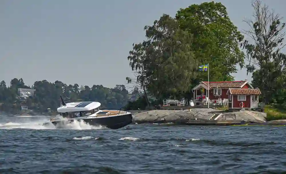 EXPLR 10 S+ IB — XO Boats