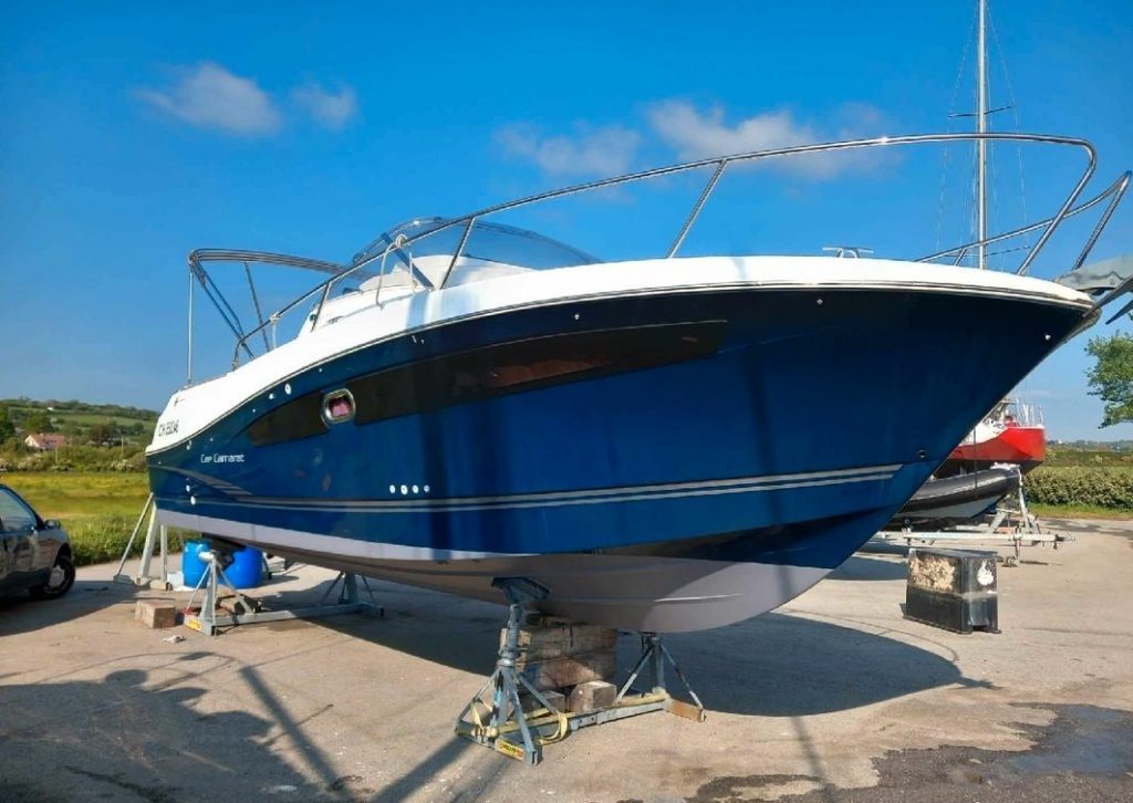 Jeanneau Cap Camarat 850 WA Jeanneau Cap Camarat 850 WA