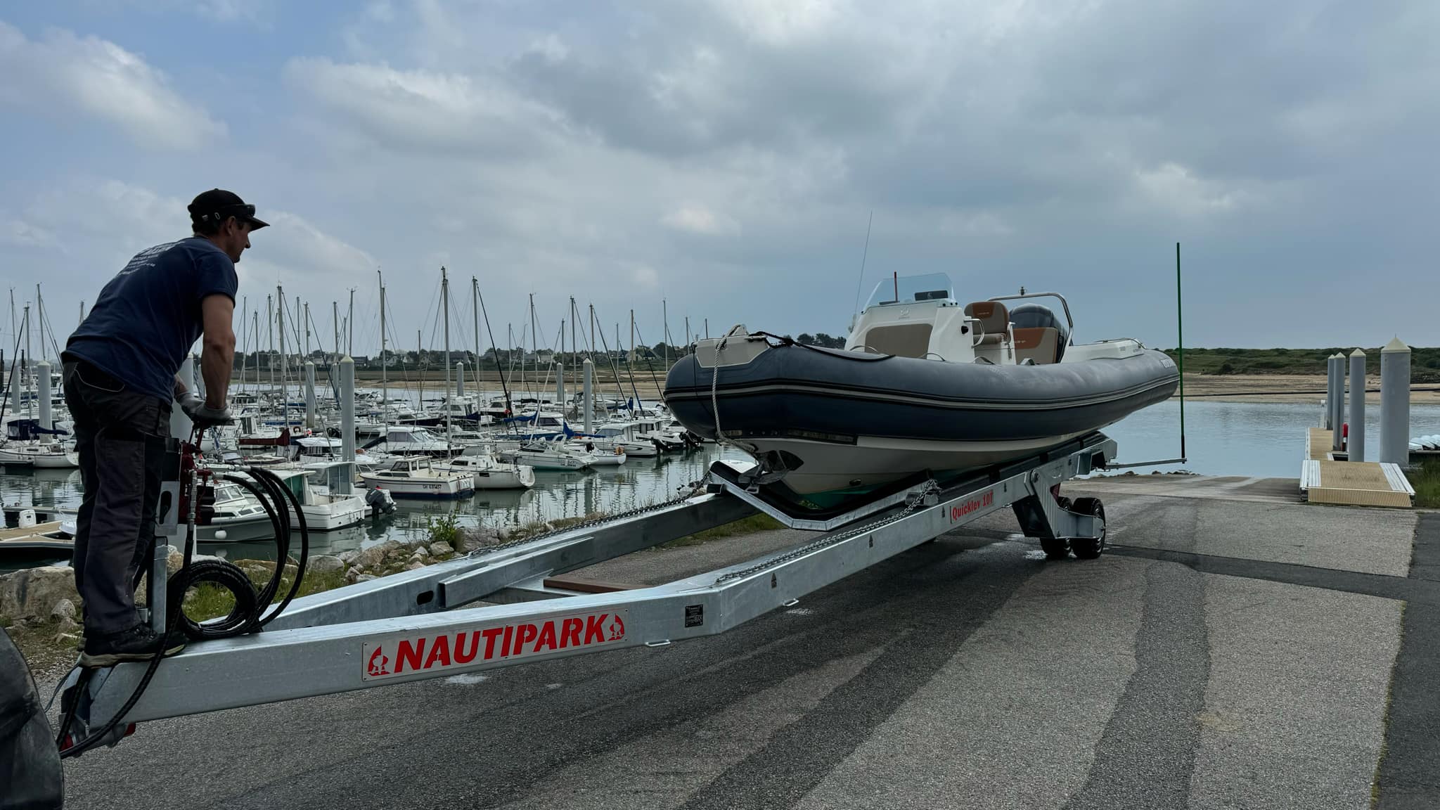 Manutention portuaire à Carteret : services pour plaisanciers